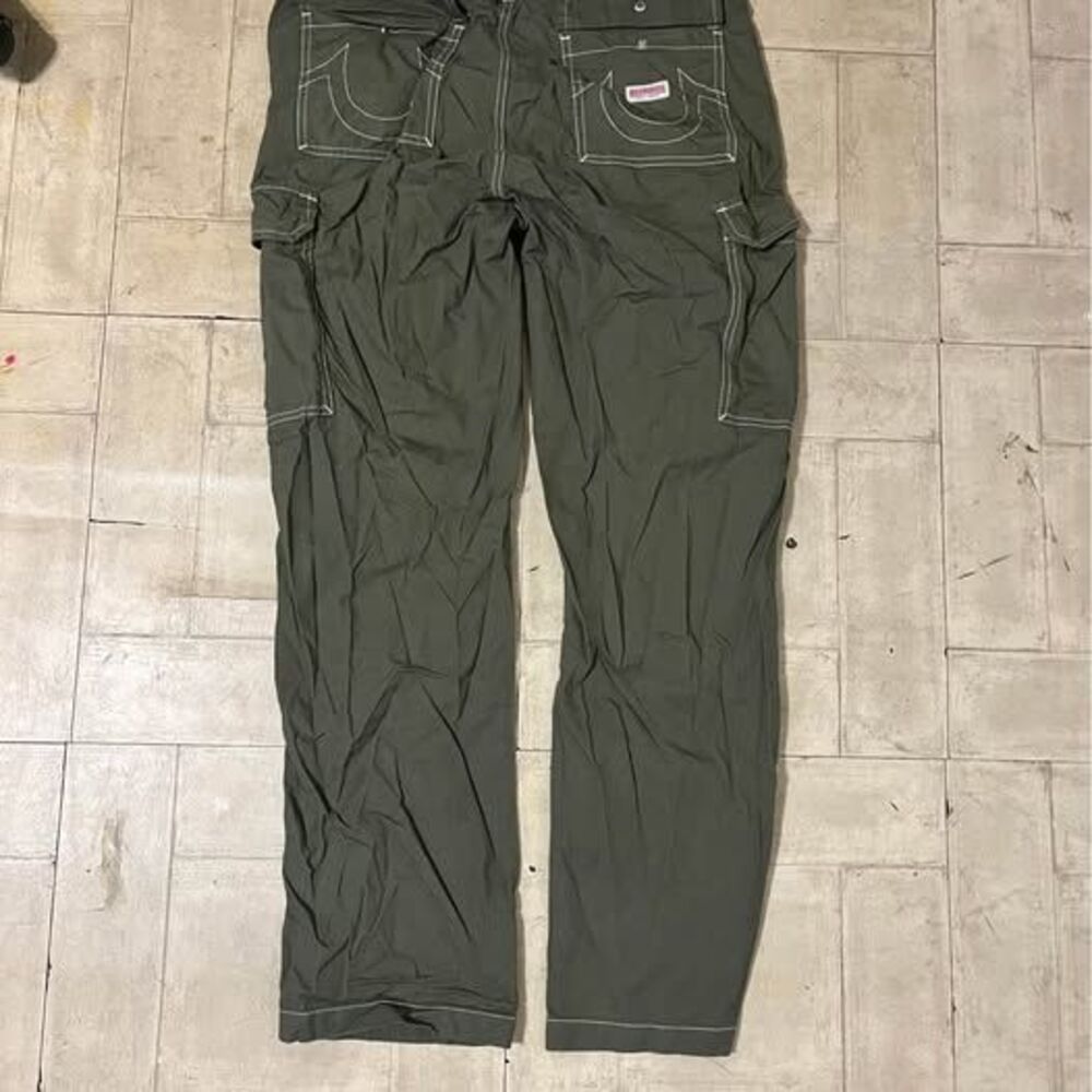 True Religion olive green cargo pants size 32 - Picture 2 of 2